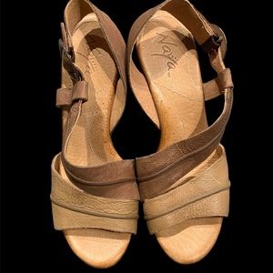NWOT Naya Estra Platform Wedge Heels